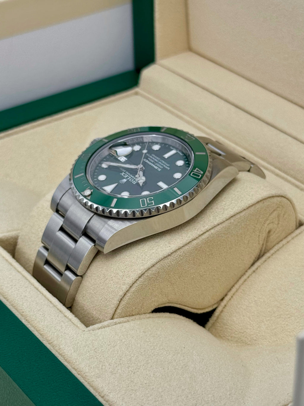 2019 Rolex Submariner “Hulk” 40mm 116610LV Green Dial