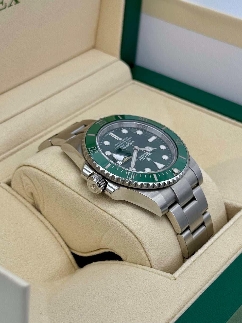 2019 Rolex Submariner “Hulk” 40mm 116610LV Green Dial