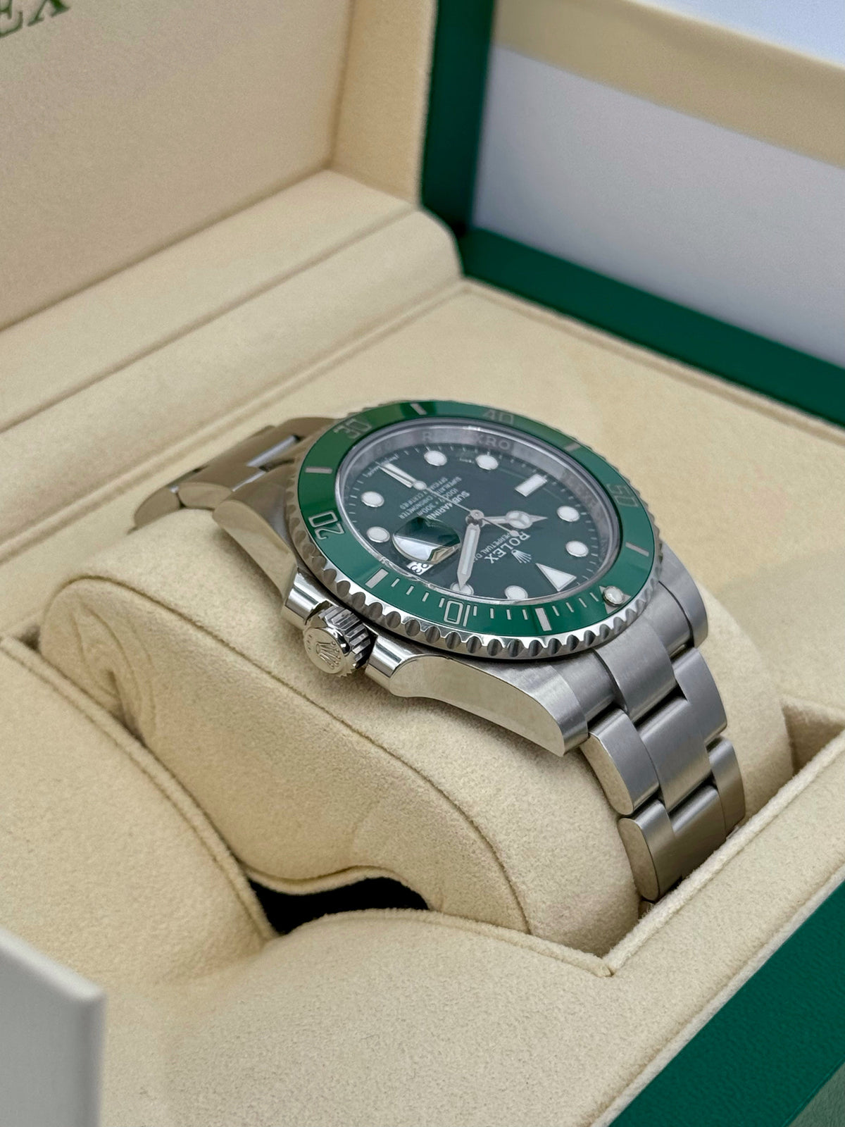 2019 Rolex Submariner “Hulk” 40mm 116610LV Green Dial