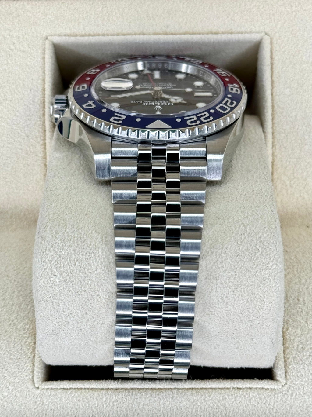 2022 Rolex GMT-Master II "Pepsi" 40mm 126710BLRO Jubilee