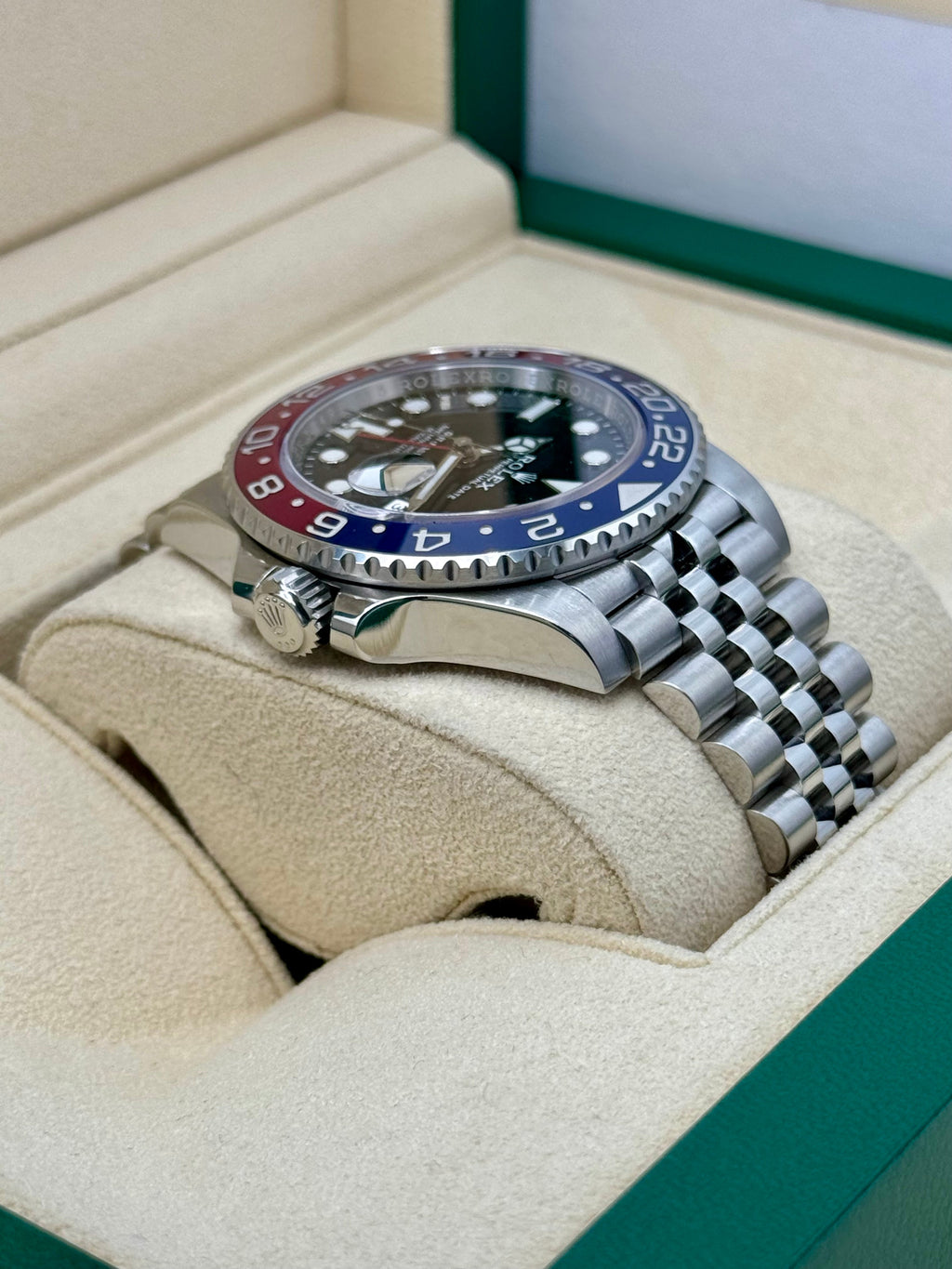 2022 Rolex GMT-Master II "Pepsi" 40mm 126710BLRO Jubilee