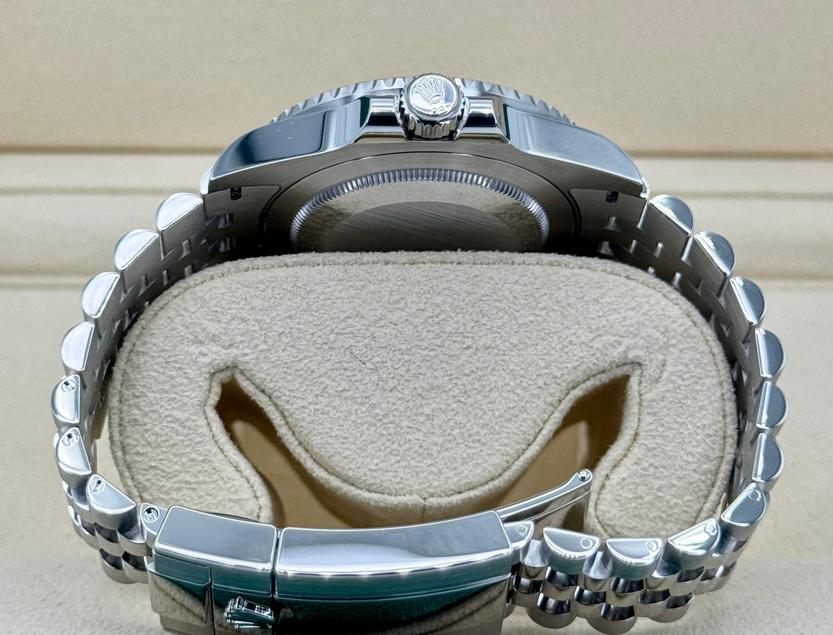 2022 Rolex GMT-Master II "Pepsi" 40mm 126710BLRO Jubilee