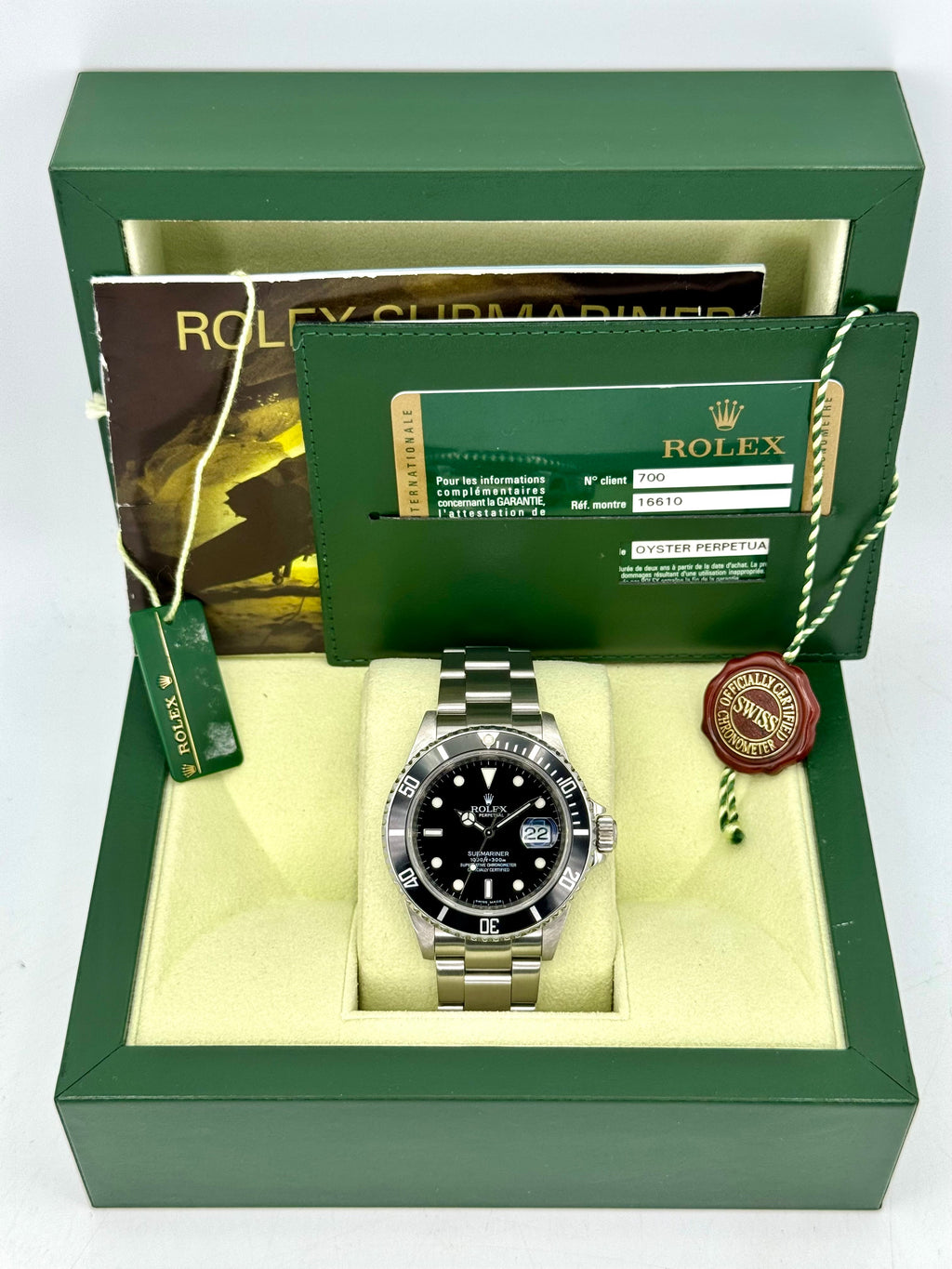 2010 Rolex Submariner Date 40mm 16610 Stainless Steel Black Dial