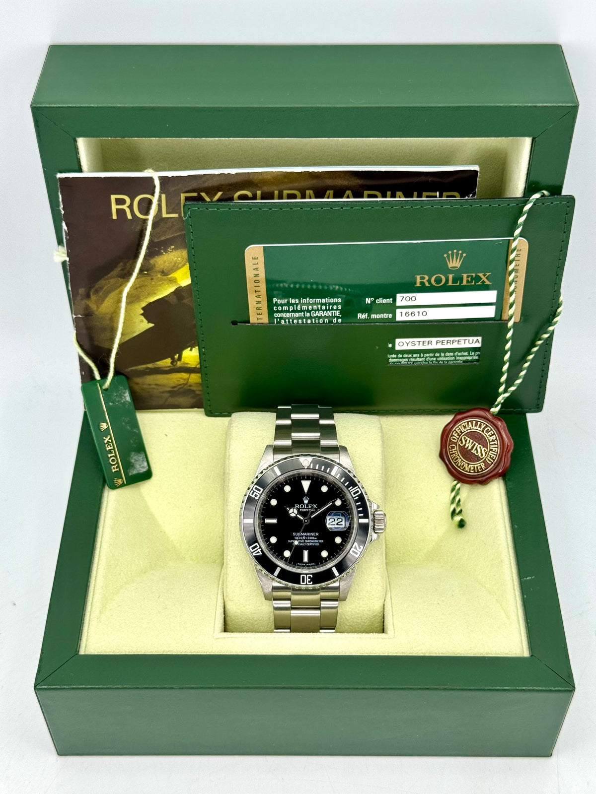 2010 Rolex Submariner Date 40mm 16610 Stainless Steel Black Dial