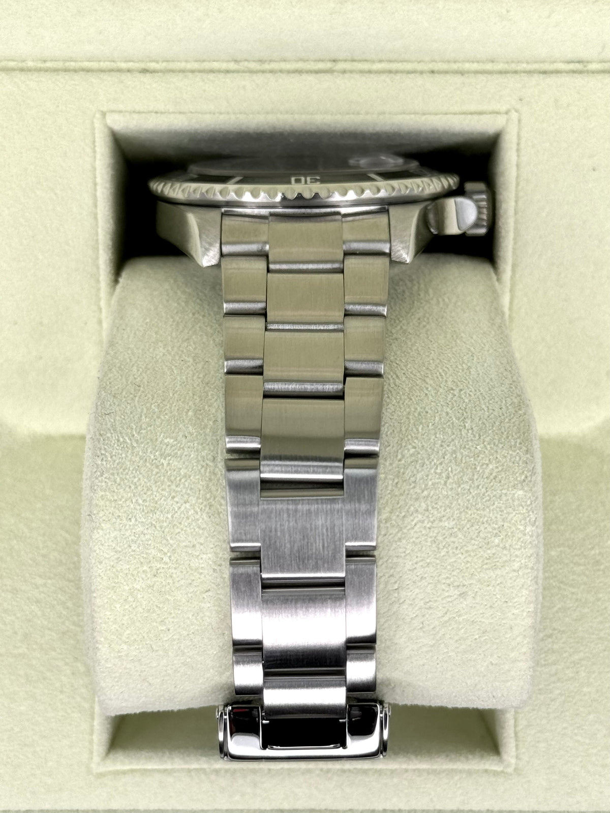 2010 Rolex Submariner Date 40mm 16610 Stainless Steel Black Dial