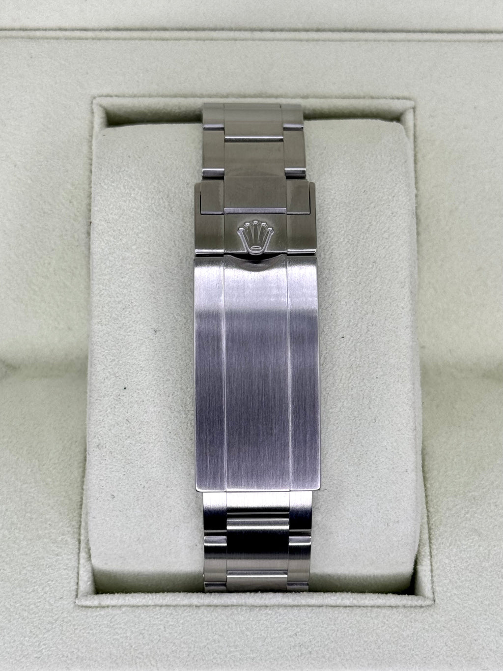 Rolex Submariner "Hulk" 40mm 116610LV Green Dial