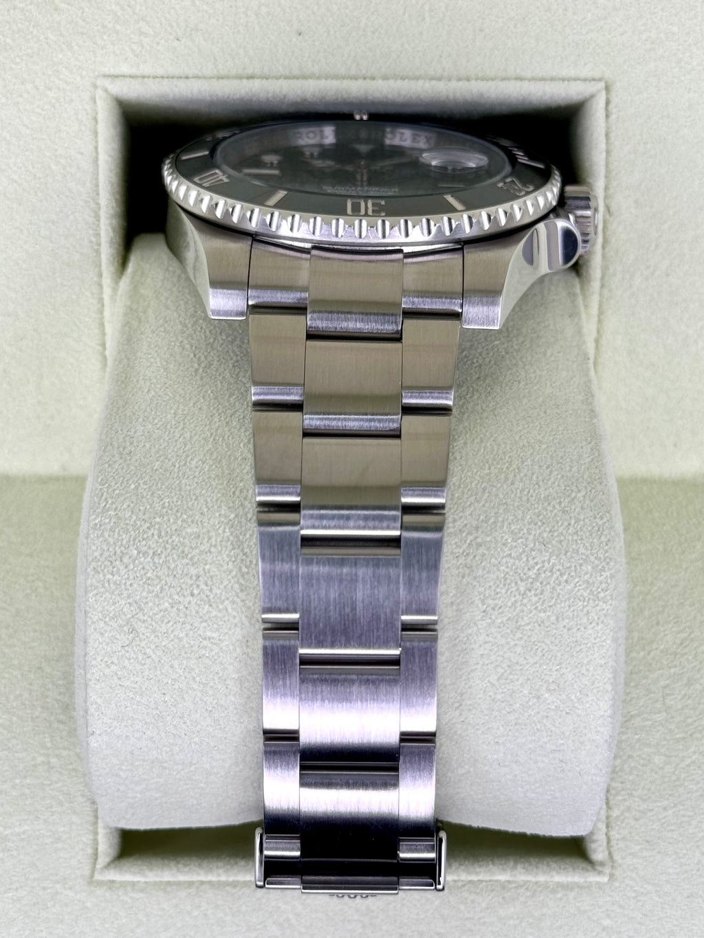 2011 Rolex Submariner 40mm 116610 Stainless Steel Black Dial