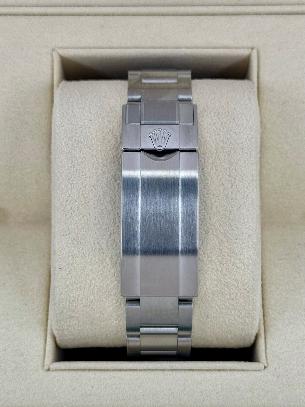 NEW OLD STOCK 2019 Rolex Submariner “Hulk” 40mm 116610LV Green Dial