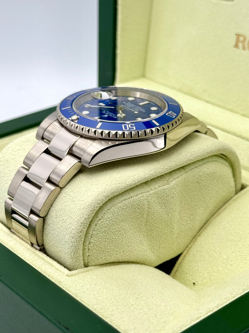 2013 Rolex Submariner "Smurf" 40mm 116619LB White Gold Blue Dial