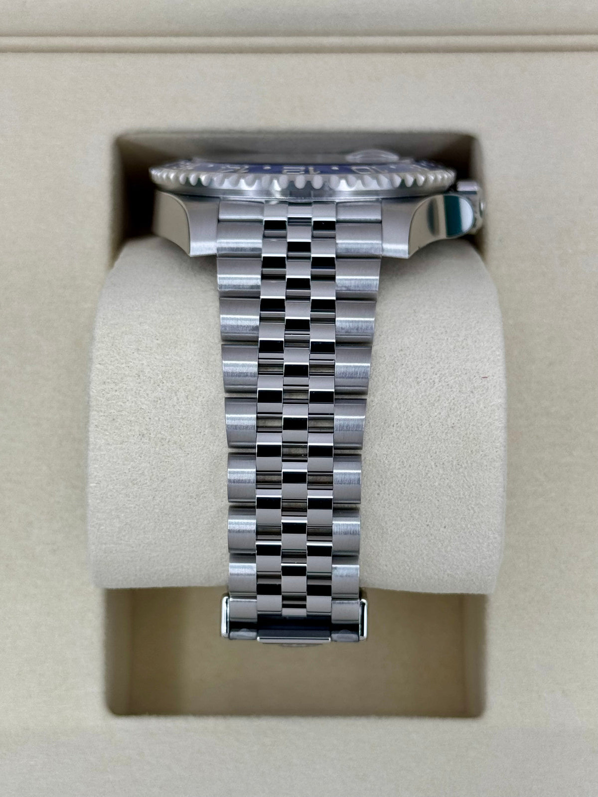 NEW 2025 Rolex GMT-Master II "Batgirl" 40mm 126710BLNR Jubilee