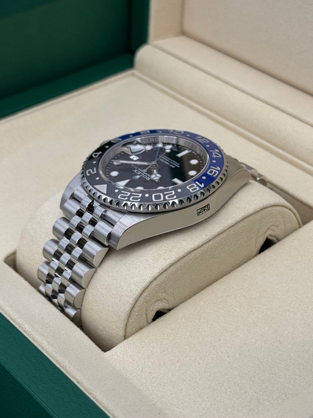 NEW 2025 Rolex GMT-Master II "Batgirl" 40mm 126710BLNR Jubilee