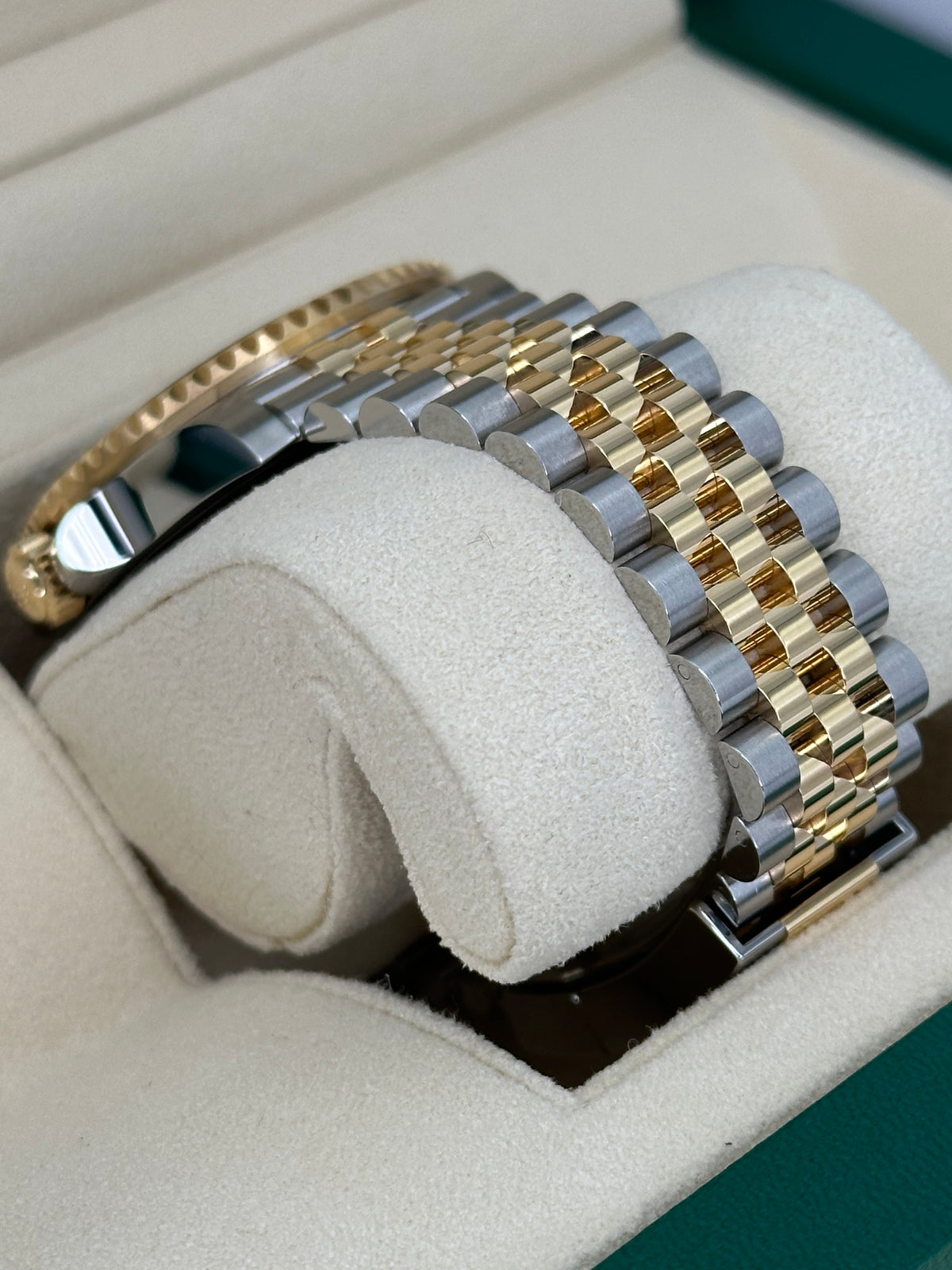 NEW 2024 Rolex GMT-Master II 40mm 126713GRNR Two-Tone Jubilee