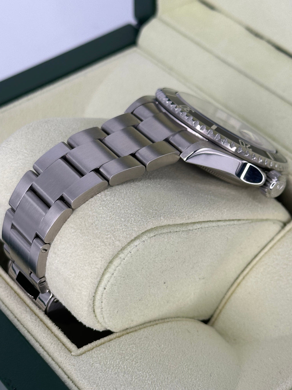 2007 Rolex Submariner Date 40mm 16610 Stainless Steel Black Dial