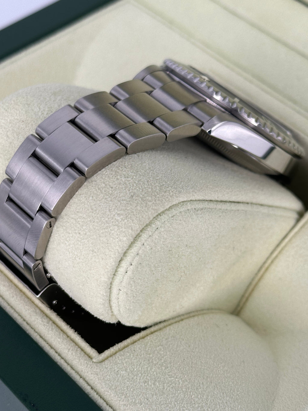2007 Rolex Submariner Date 40mm 16610 Stainless Steel Black Dial