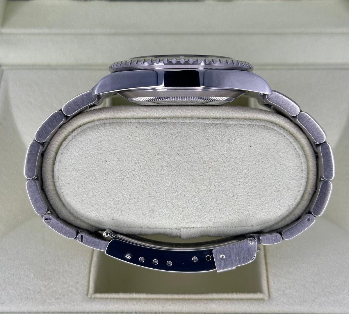 2007 Rolex Submariner Date 40mm 16610 Stainless Steel Black Dial