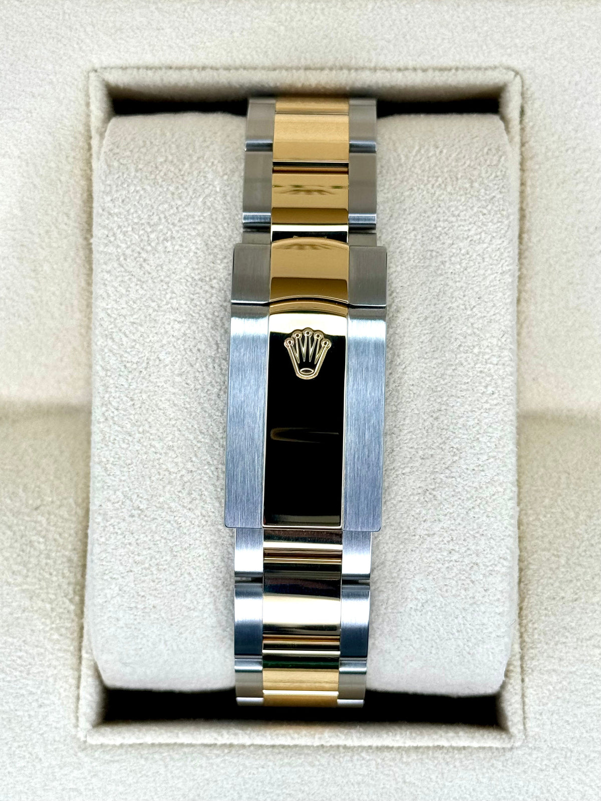 NEW 2024 Rolex Datejust 36mm 126233 Two-Tone Champagne Diamond Dial