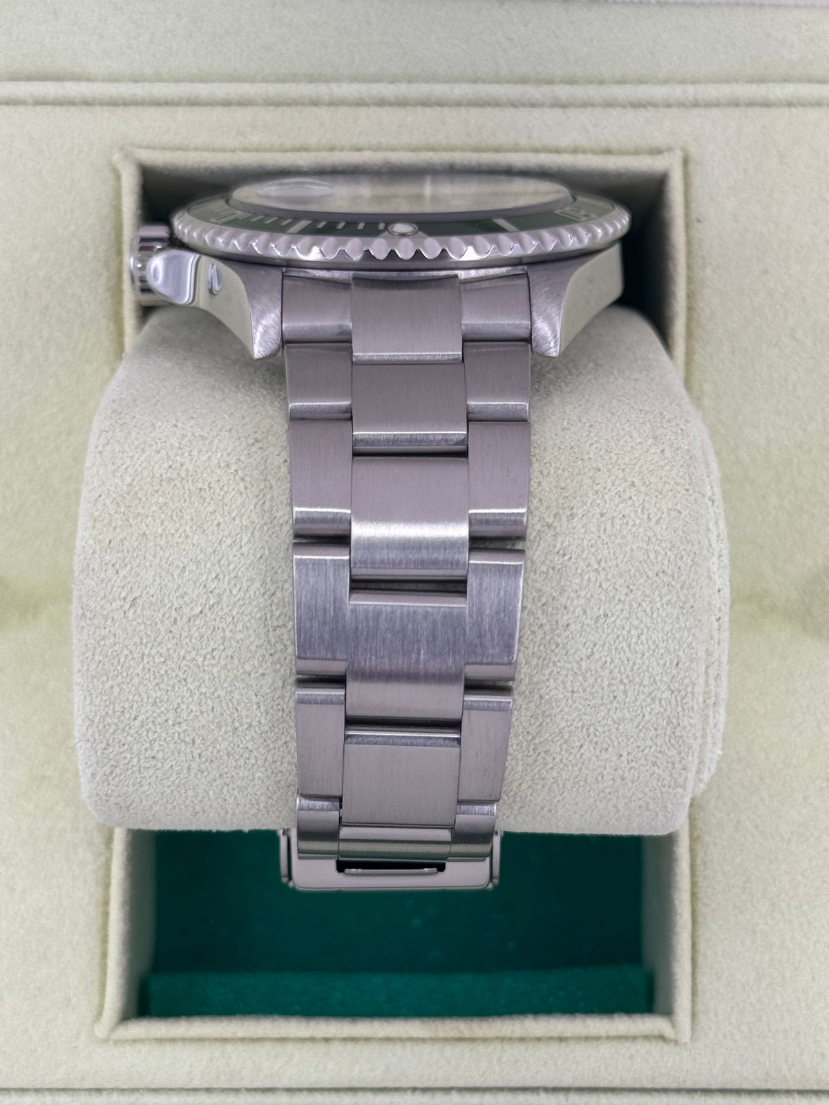 2007 Rolex Submariner "Kermit" 40mm 16610LV Stainless Steel Black Dial