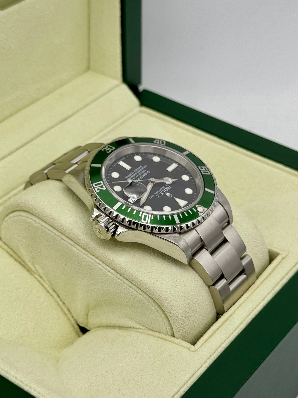 2007 Rolex Submariner "Kermit" 40mm 16610LV Stainless Steel Black Dial