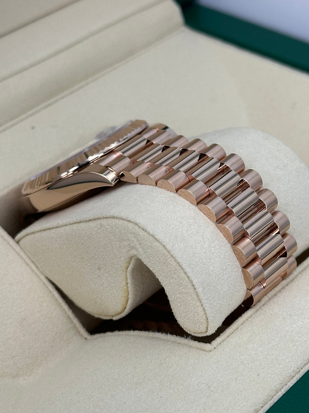 NEW 2022 Rolex Day-Date 40mm 228235 Presidential Rose Gold Olive Dial