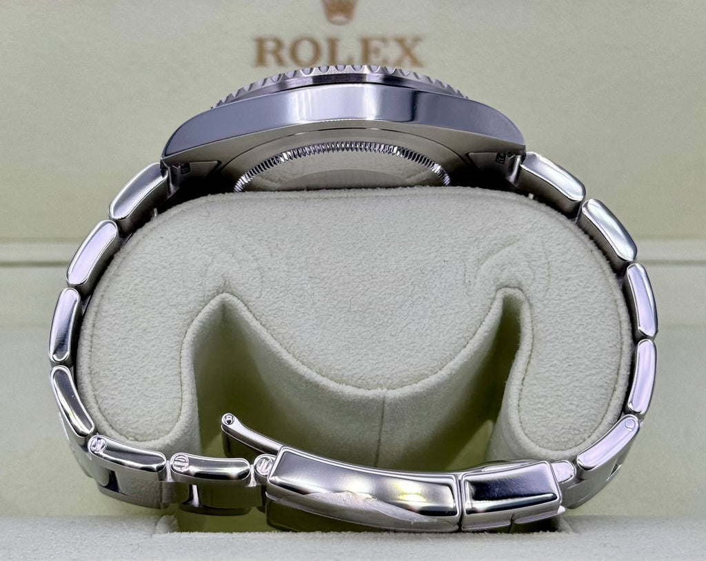 2009 Rolex GMT-Master II 40mm 116710LN Stainless Steel Black Dial