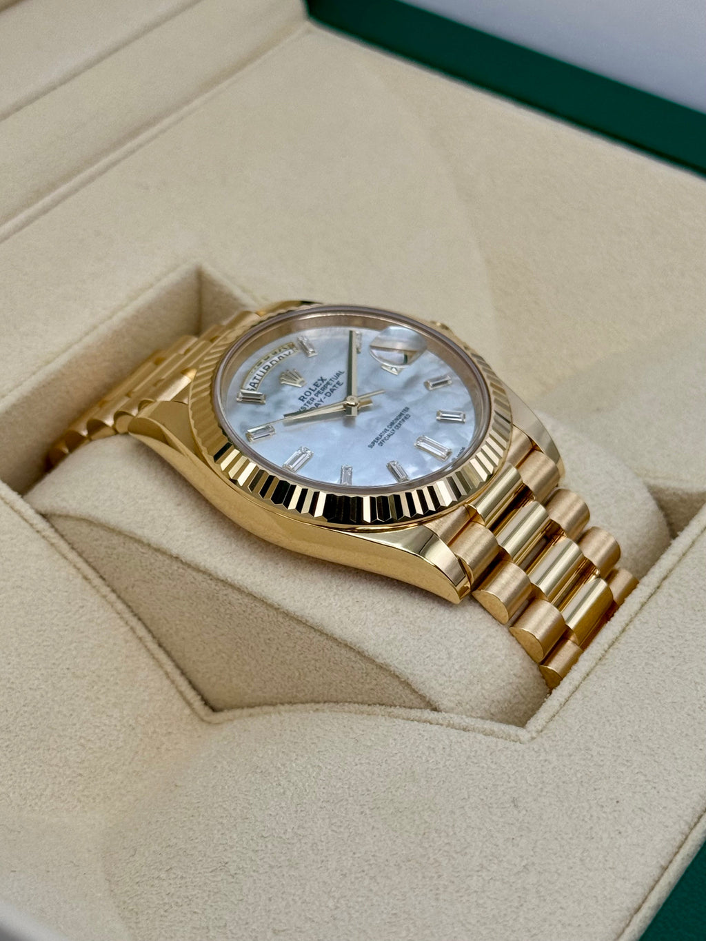 NEW 2025 Rolex Day-Date 40mm 228238 Mother Of Pearl Diamond Dial