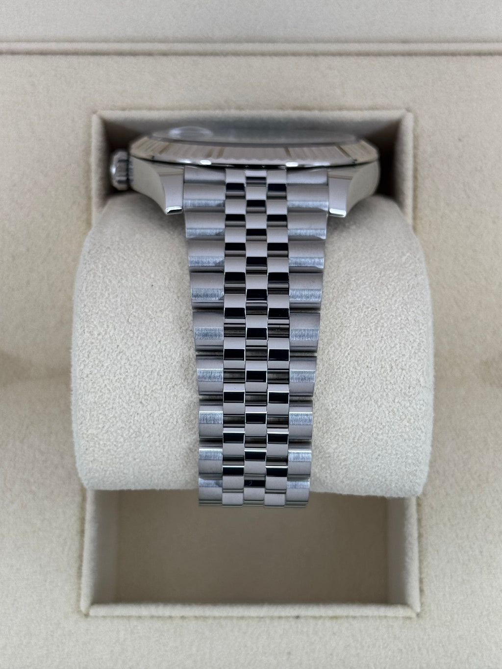 2024 Rolex Datejust 41mm 126334 Stainless Steel Jubilee Mint Green Dial