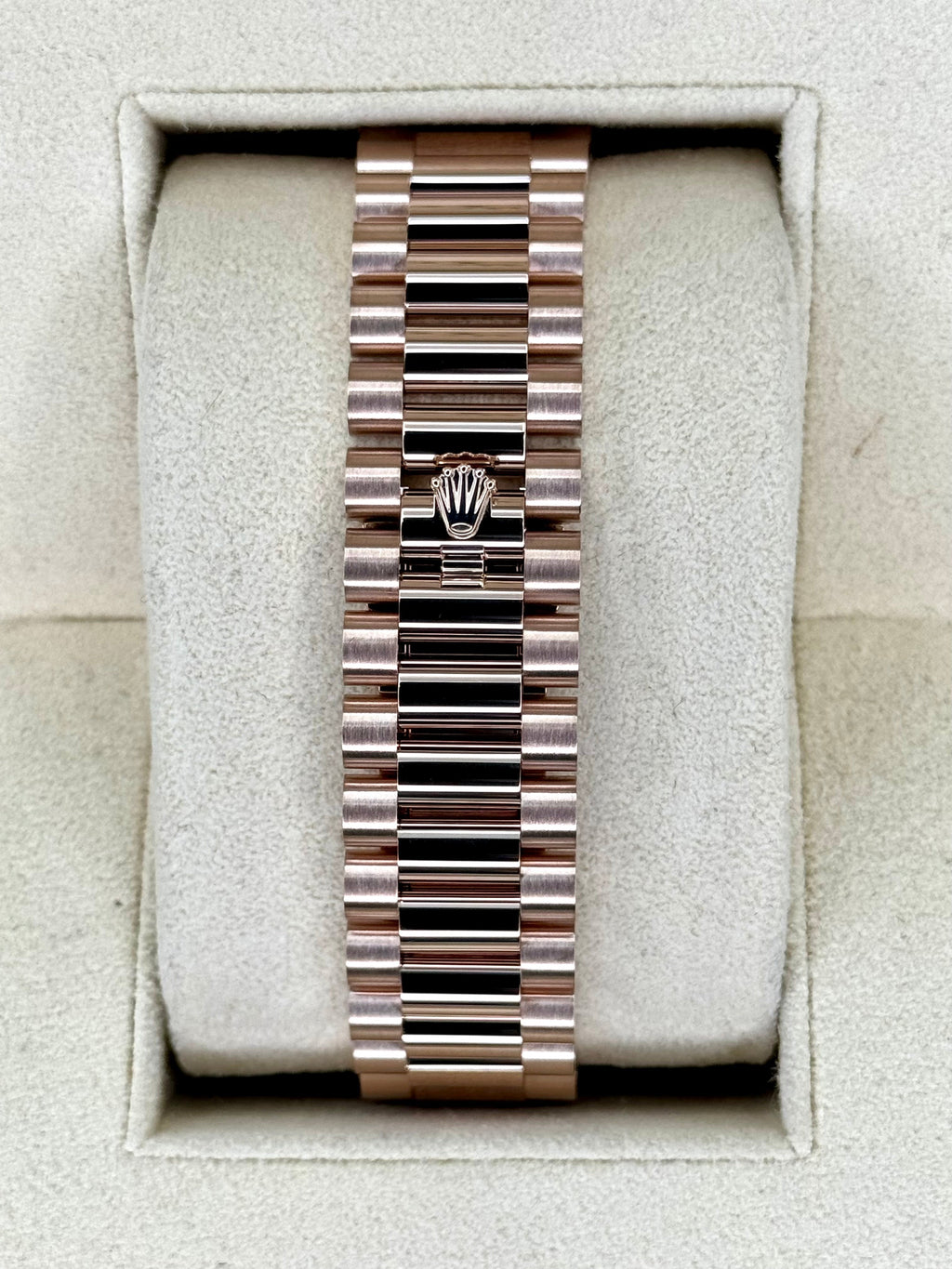2022 Rolex Day-Date 40mm 228235 Presidential Rose Gold Olive Dial
