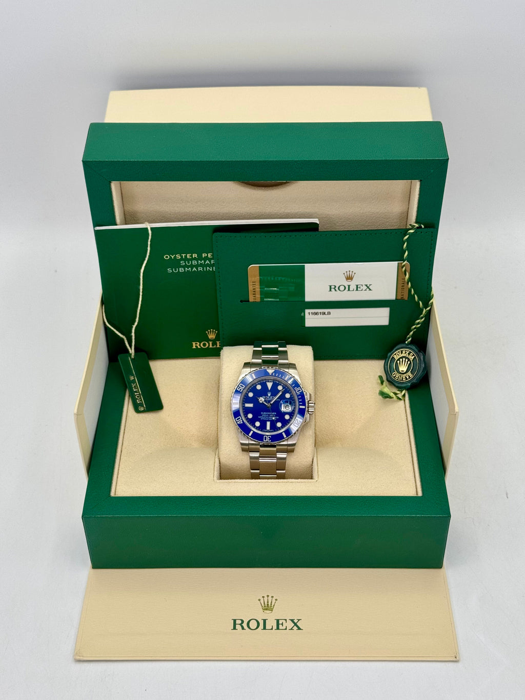 2017 Rolex Submariner "Smurf" 40mm 116619LB White Gold Blue Dial