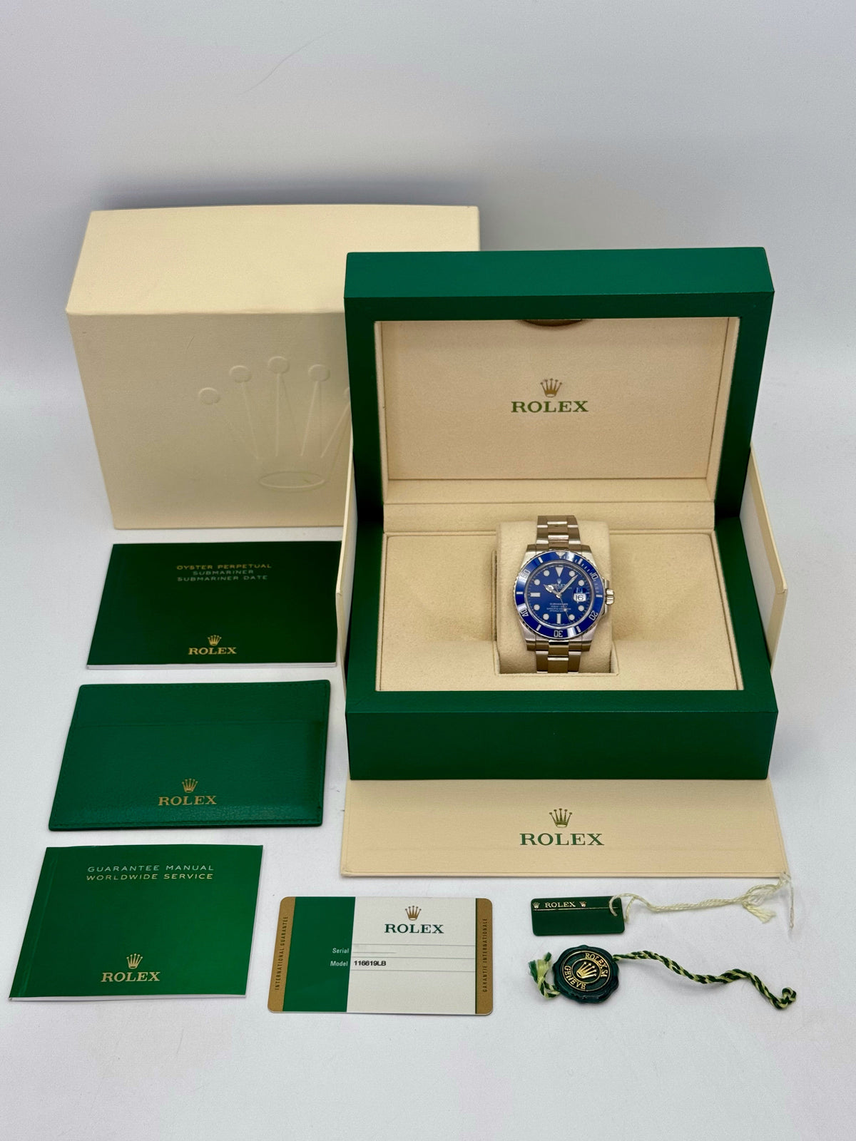 2017 Rolex Submariner "Smurf" 40mm 116619LB White Gold Blue Dial