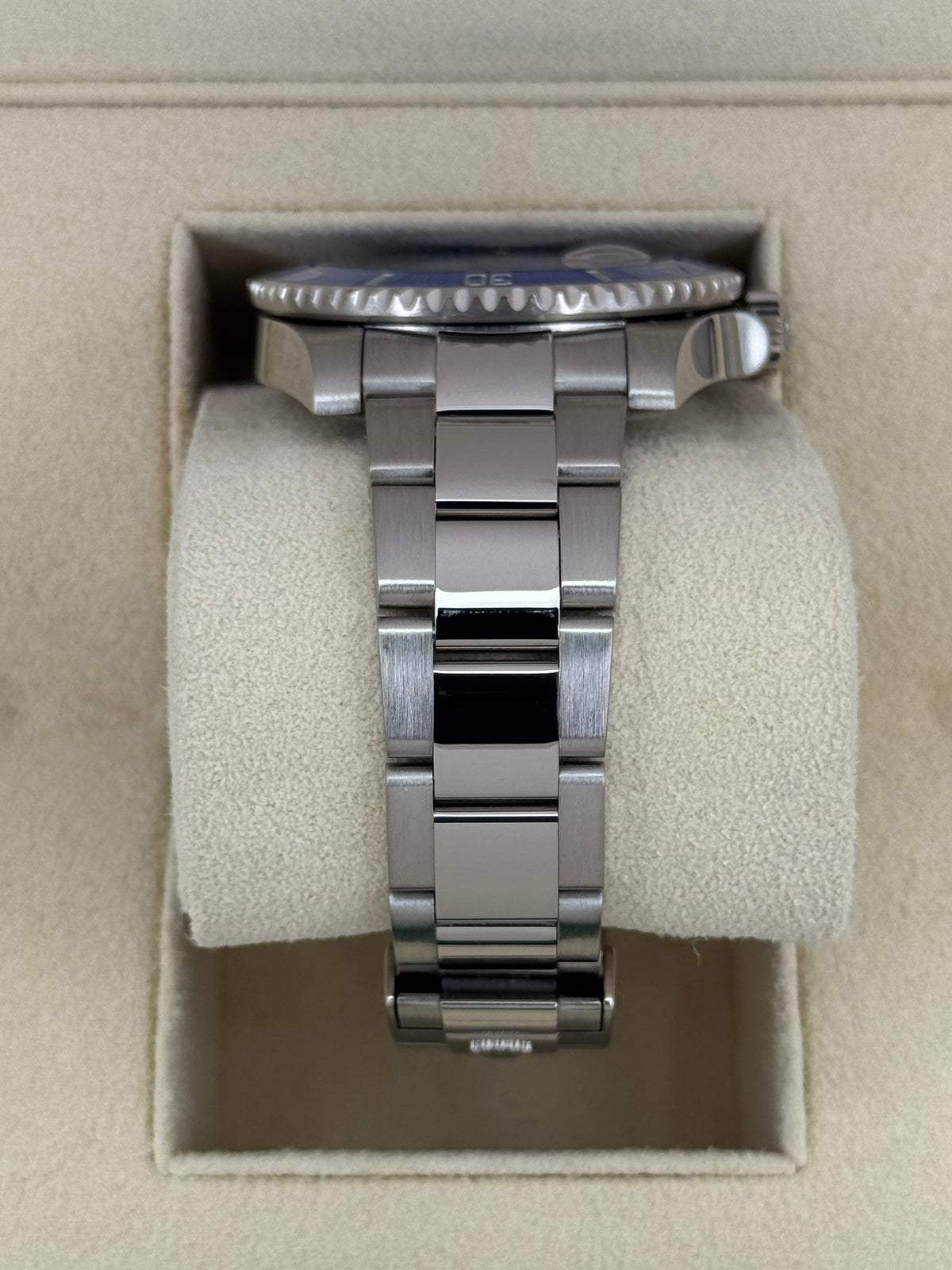 2017 Rolex Submariner "Smurf" 40mm 116619LB White Gold Blue Dial