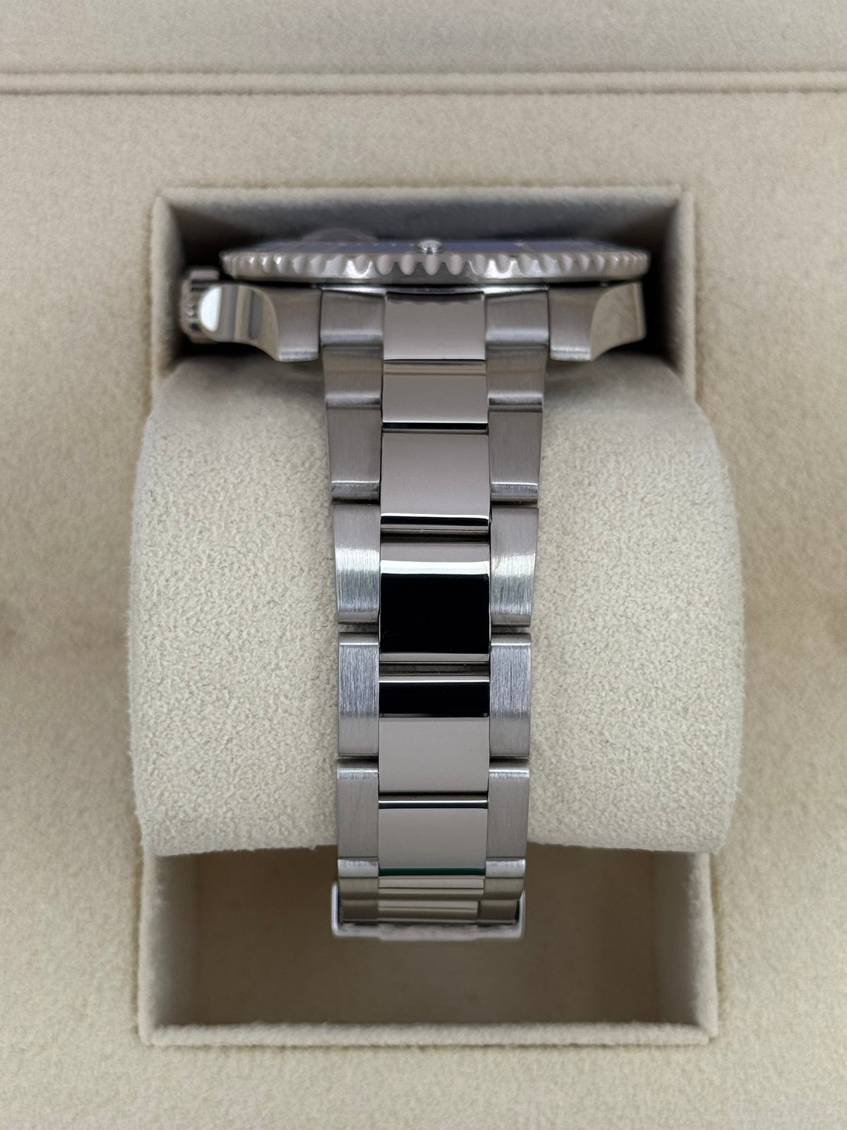 2017 Rolex Submariner "Smurf" 40mm 116619LB White Gold Blue Dial