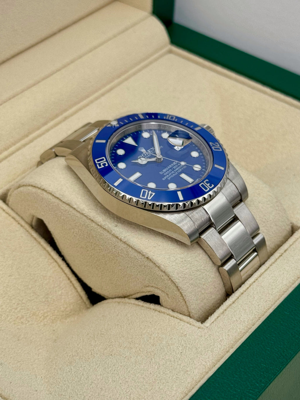 2017 Rolex Submariner "Smurf" 40mm 116619LB White Gold Blue Dial