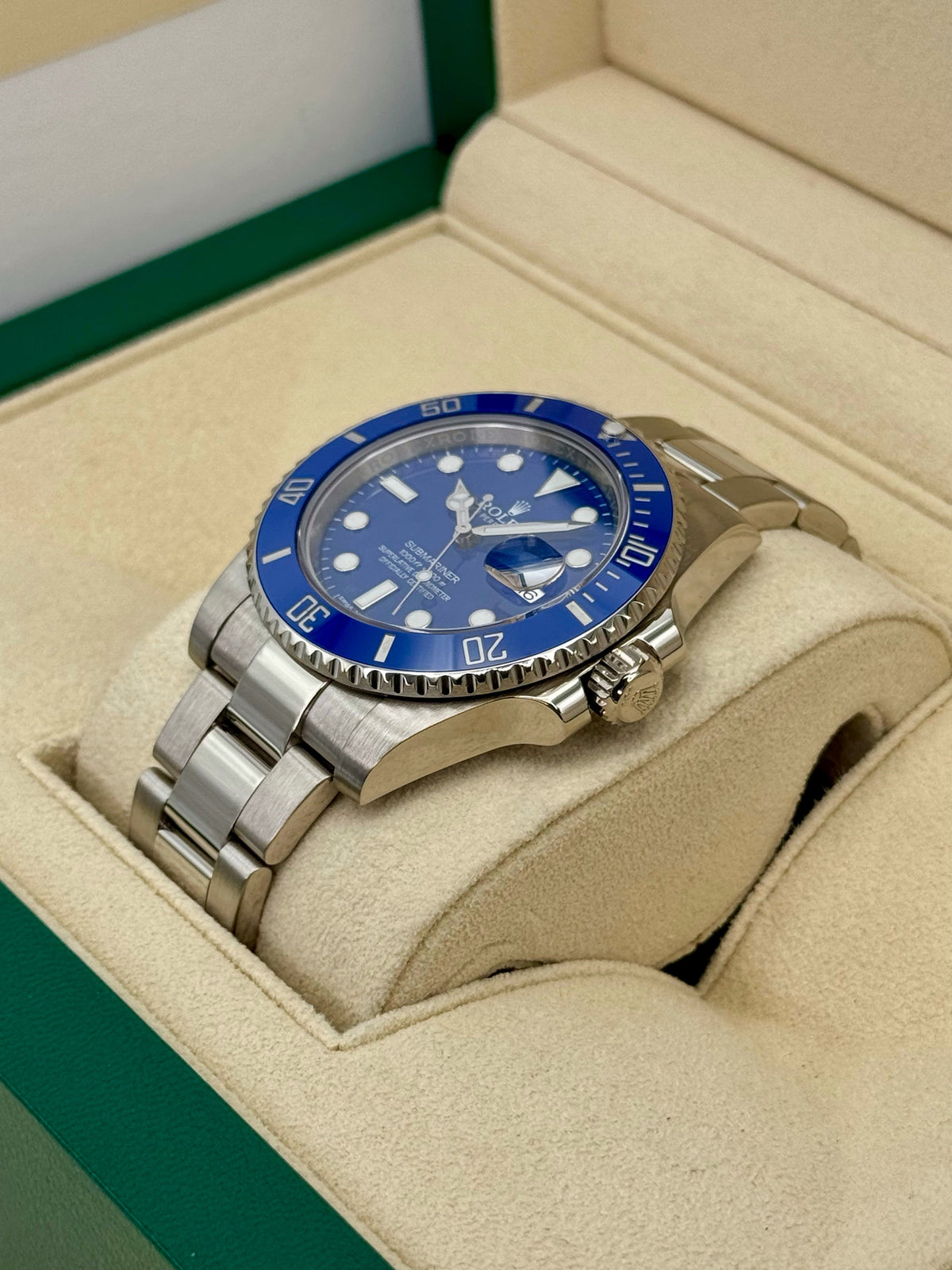 2017 Rolex Submariner "Smurf" 40mm 116619LB White Gold Blue Dial