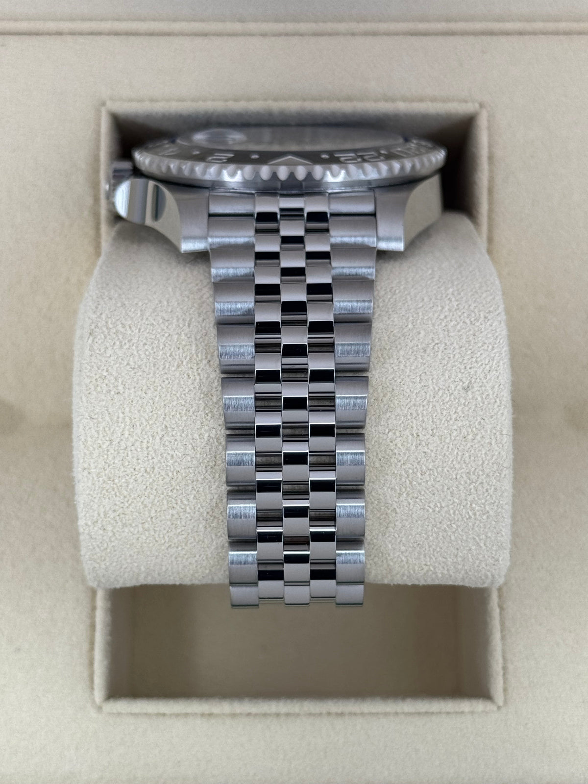 2024 Rolex GMT-Master II "Batgirl" 40mm 126710BLNR Jubilee