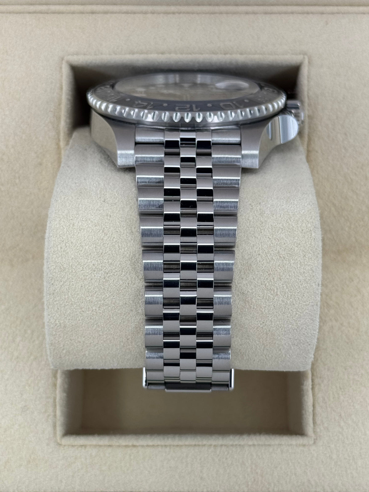 2024 Rolex GMT-Master II "Bruce Wayne" 40mm 126710GRNR Jubilee