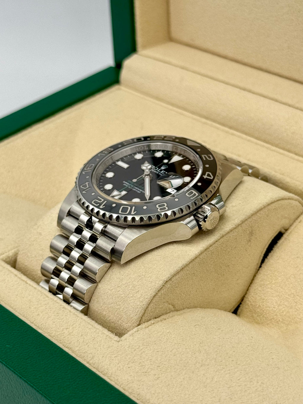 2024 Rolex GMT-Master II "Bruce Wayne" 40mm 126710GRNR Jubilee