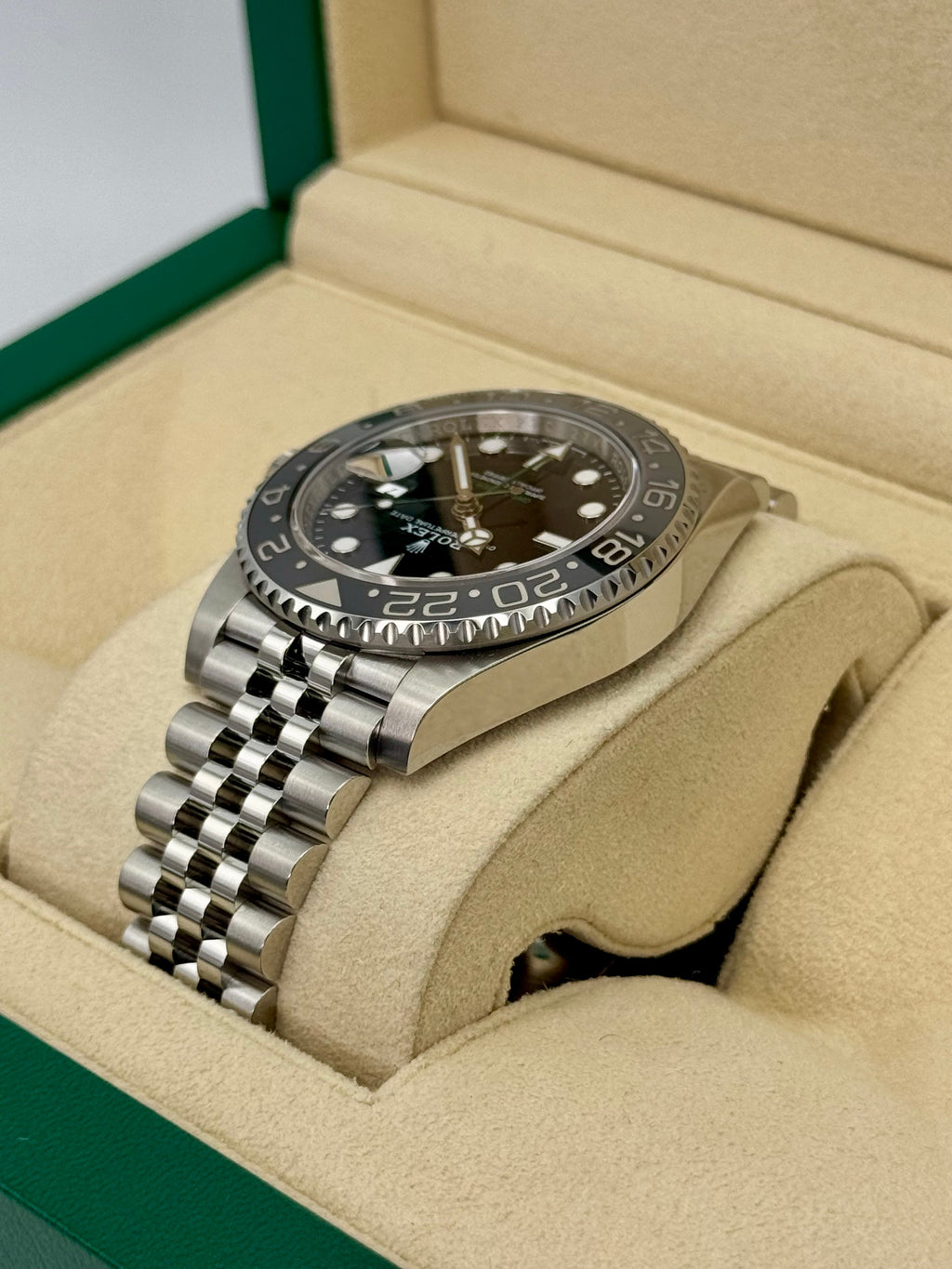 2024 Rolex GMT-Master II "Bruce Wayne" 40mm 126710GRNR Jubilee