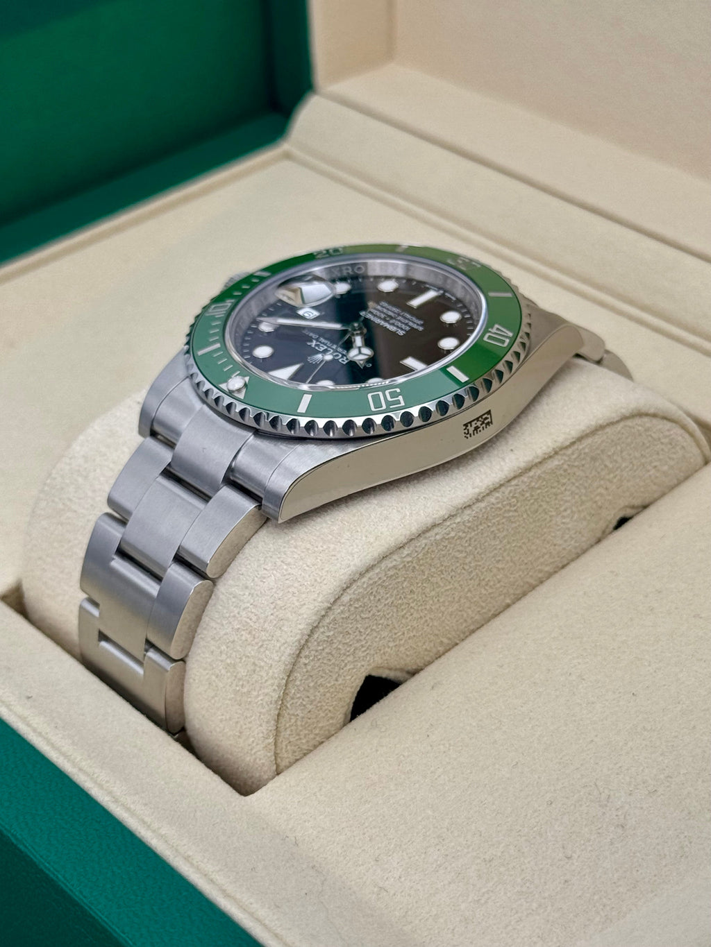 NEW 2025 Rolex Submariner "Starbucks" 41mm 126610LV Black Dial (STICKERED)