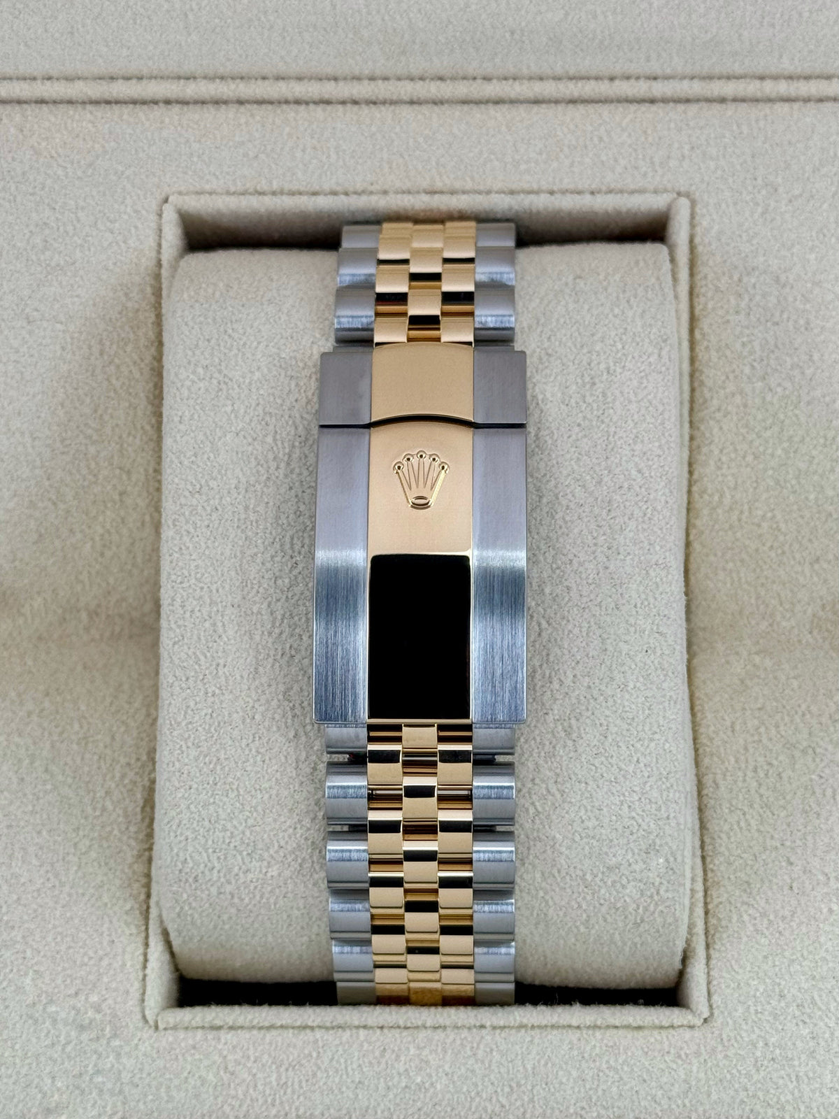 2022 Rolex Sky-Dweller 42mm 326933 Two-Tone Jubilee Black Dial