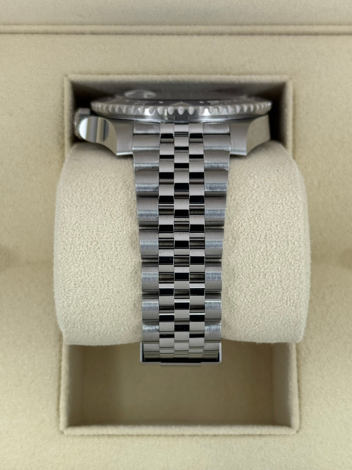 NEW 2024 Rolex GMT-Master II "Pepsi" 40mm 126710BLRO Jubilee