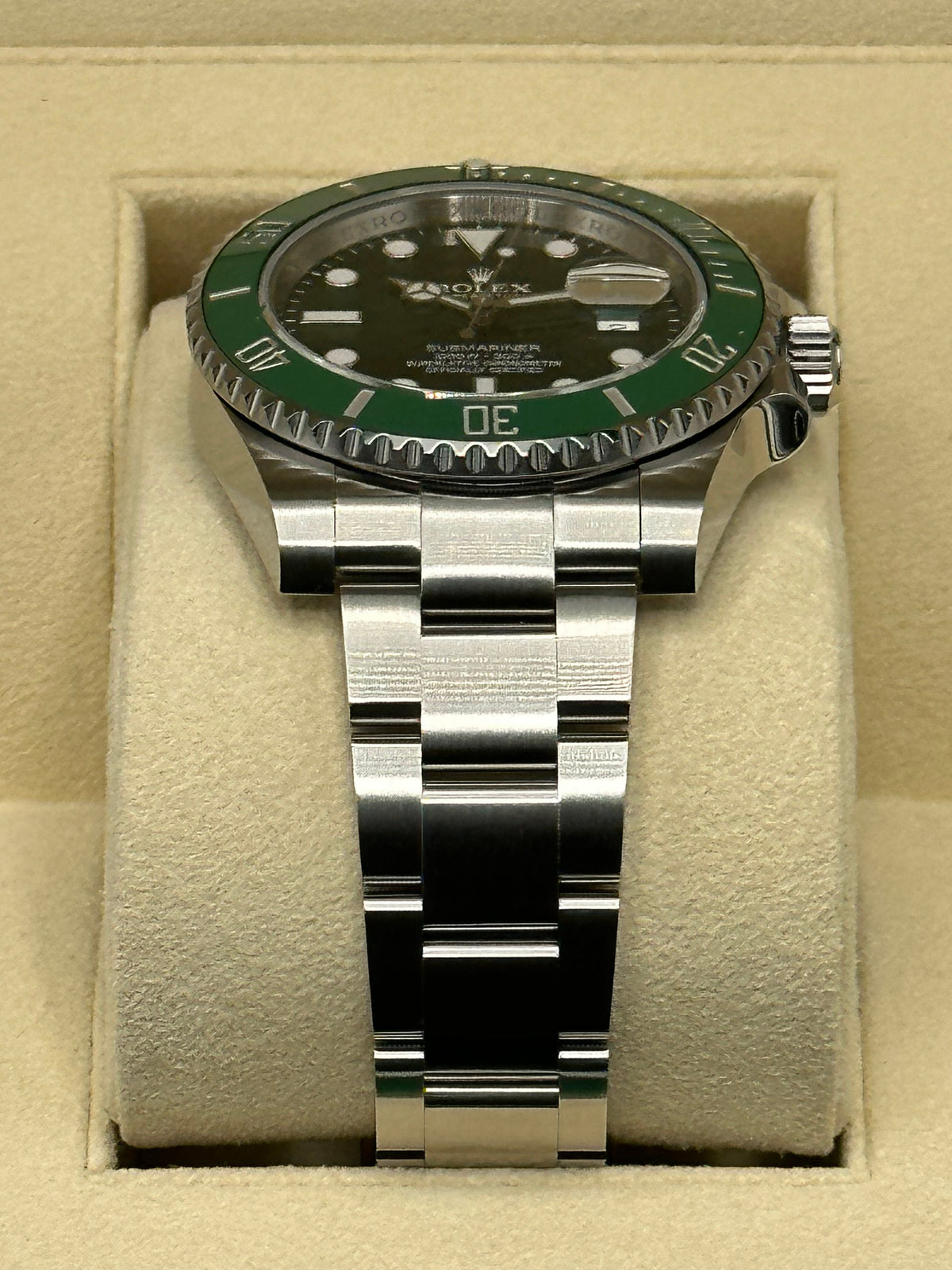 2015 Rolex Submariner "Hulk" 40mm 116610LV Green Dial