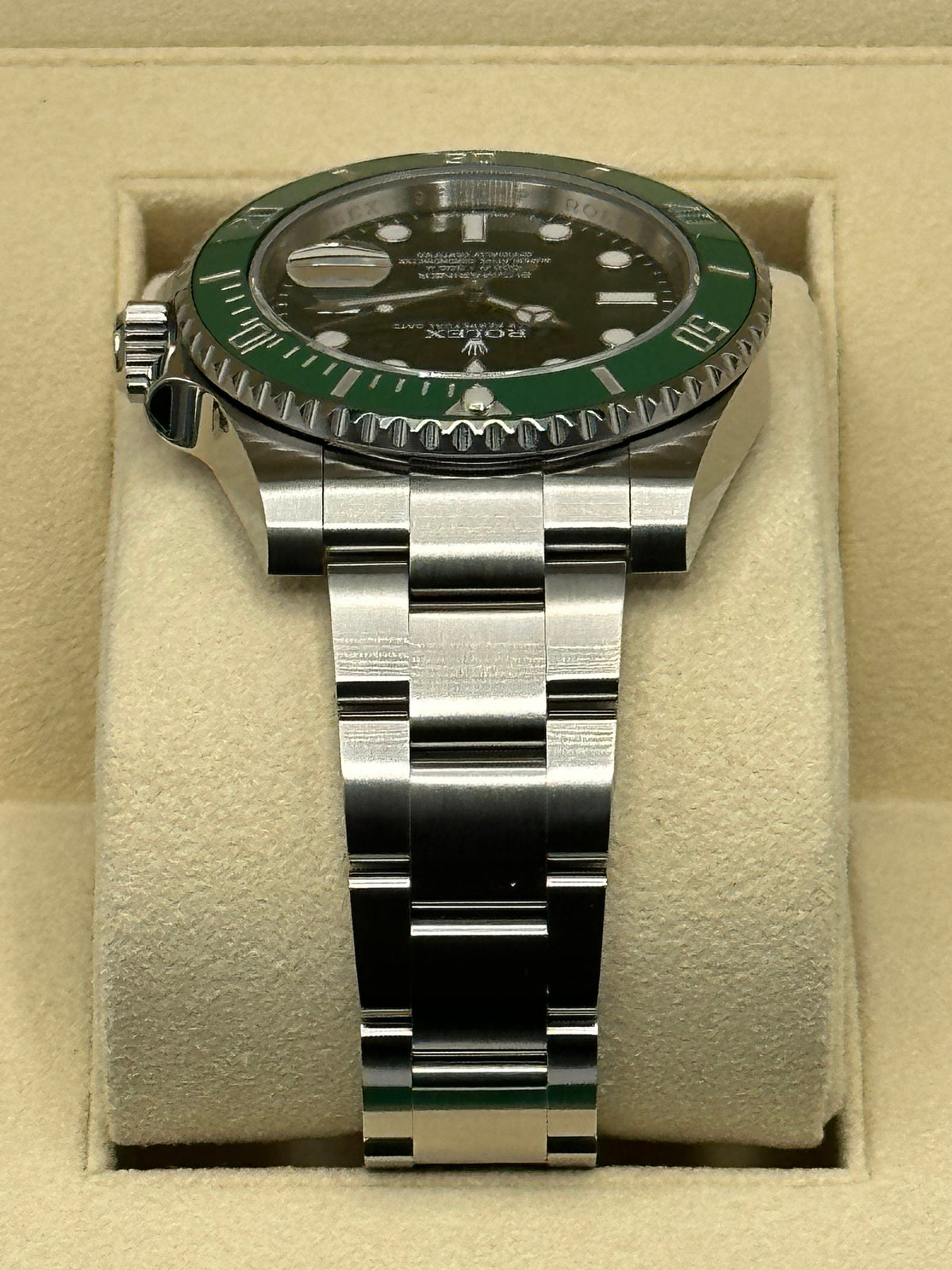 2015 Rolex Submariner "Hulk" 40mm 116610LV Green Dial