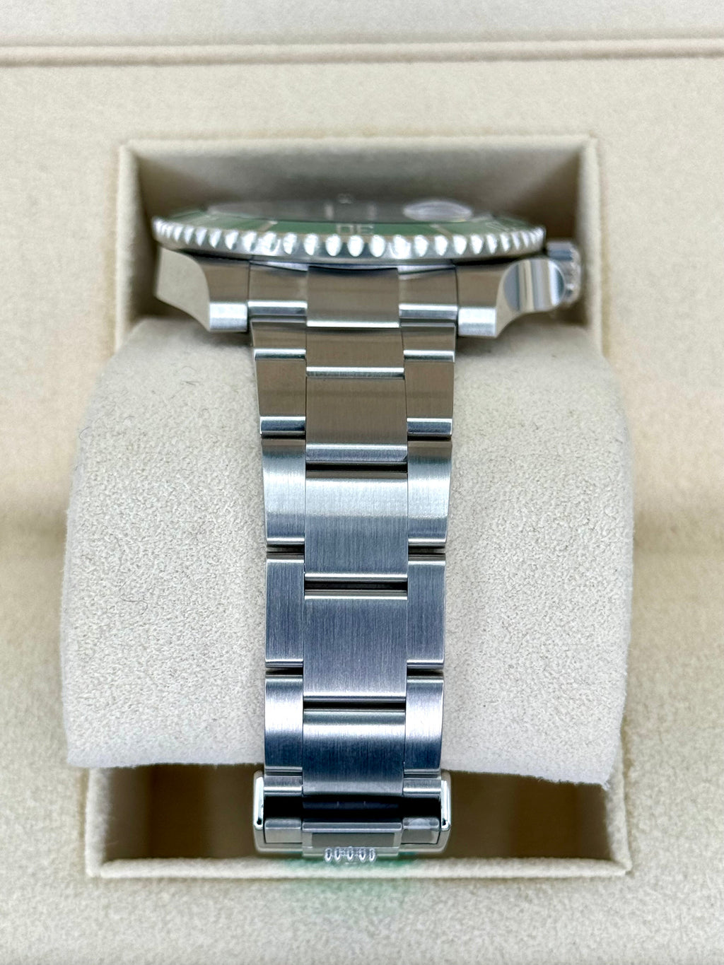 2020 Rolex Submariner "Hulk" 40mm 116610LV Green Dial