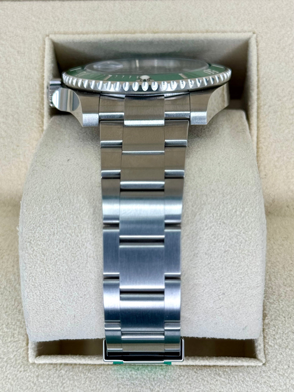 2020 Rolex Submariner "Hulk" 40mm 116610LV Green Dial
