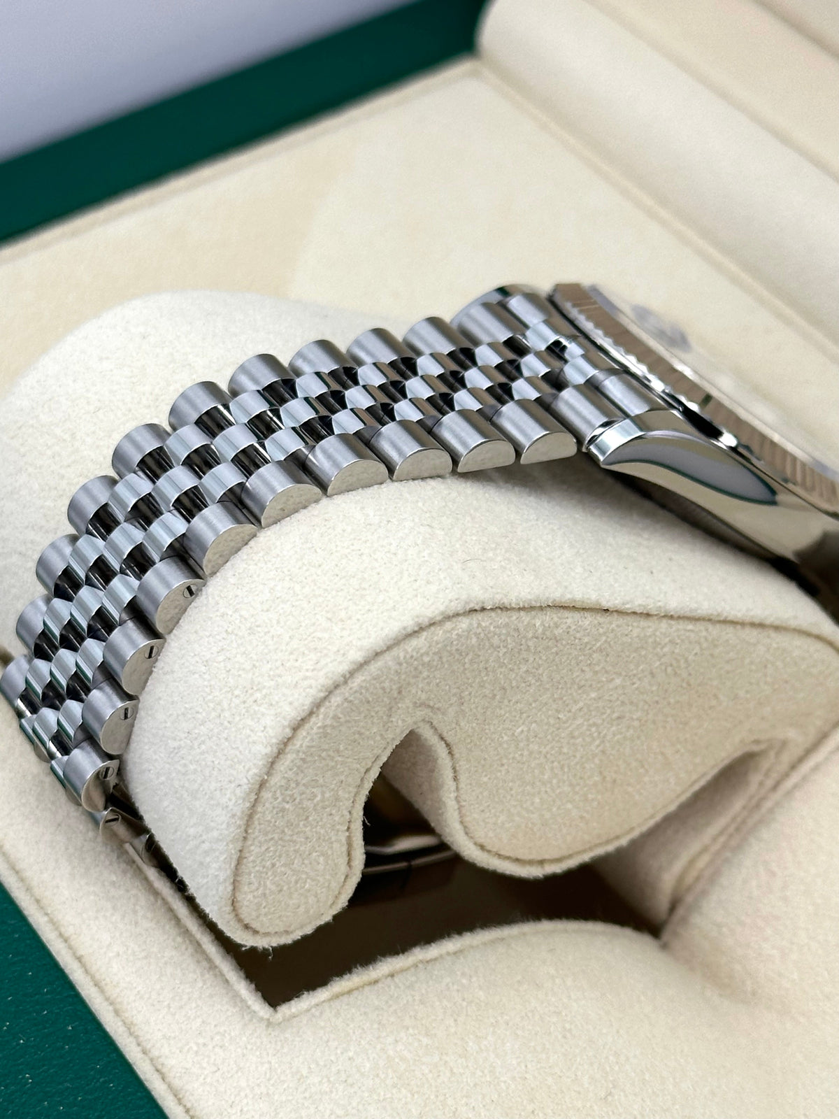 NEW 2025 Rolex Datejust 36mm 126234 Jubilee Black Diamond Dial