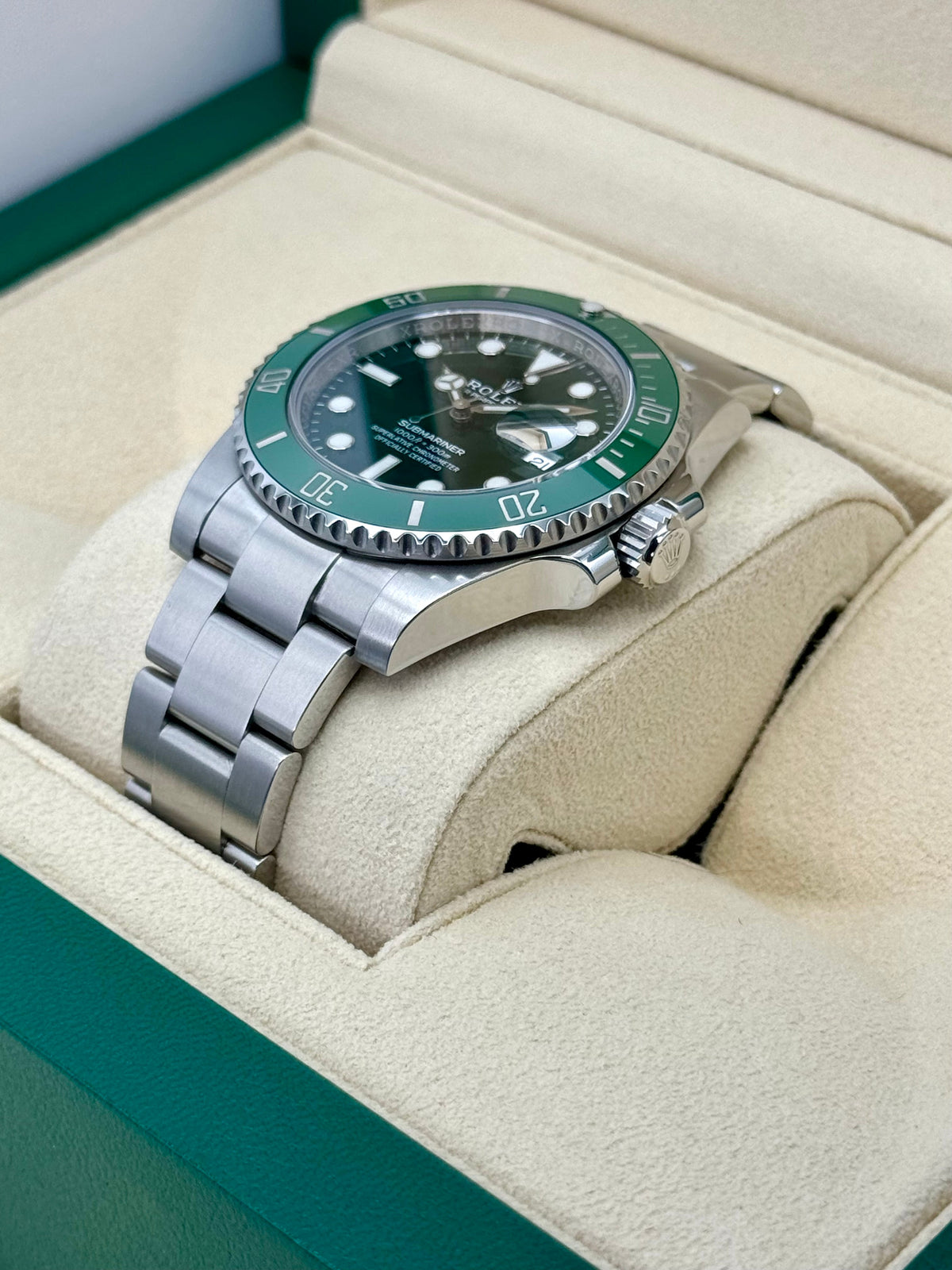 2019 Rolex Submariner "Hulk" 40mm 116610LV Green Dial