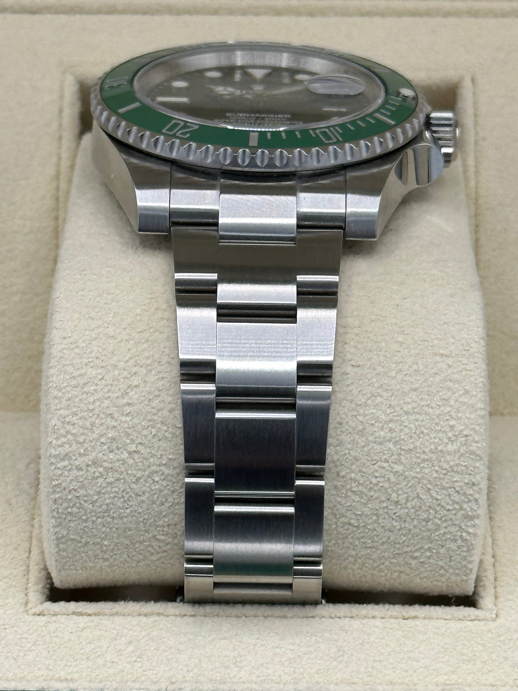 2019 Rolex Submariner "Hulk" 40mm 116610LV Green Dial