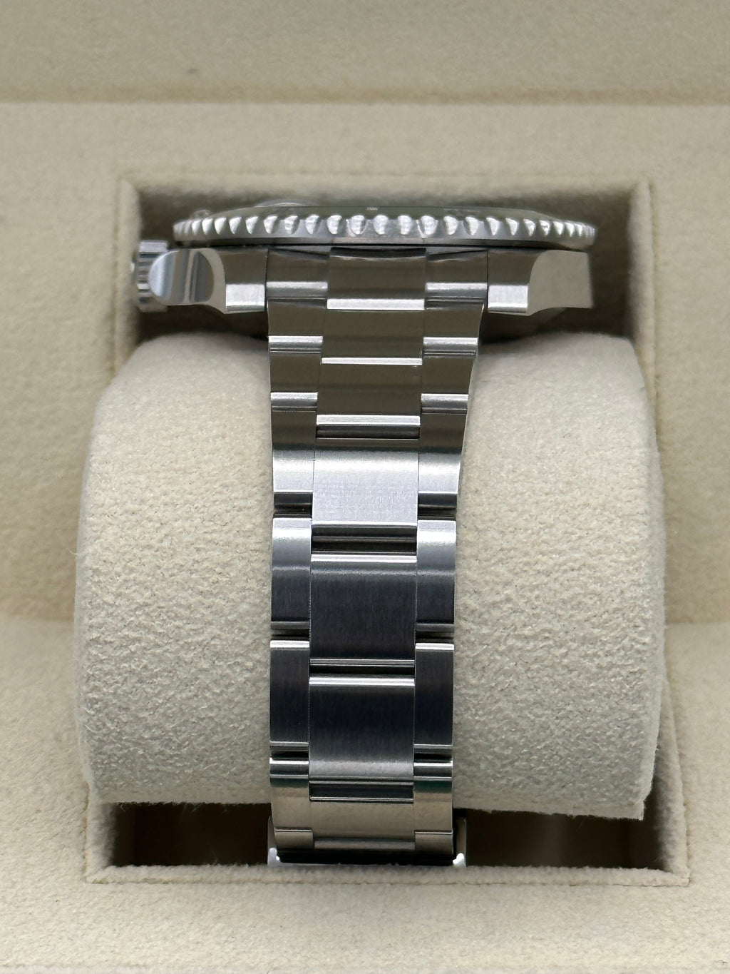 2019 Rolex Submariner "Hulk" 40mm 116610LV Green Dial