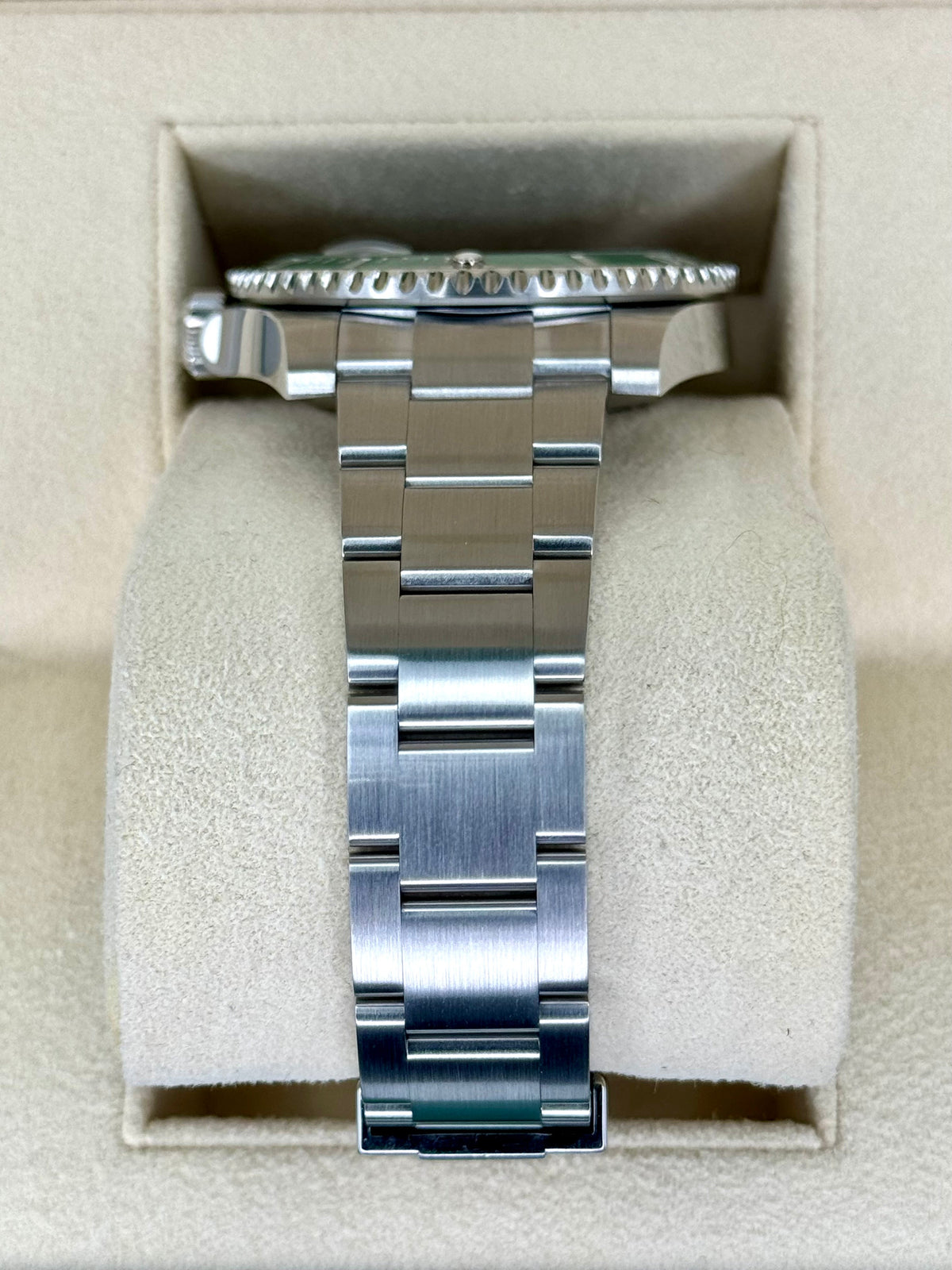 2015 Rolex Submariner "Hulk" 40mm 116610LV Green Dial