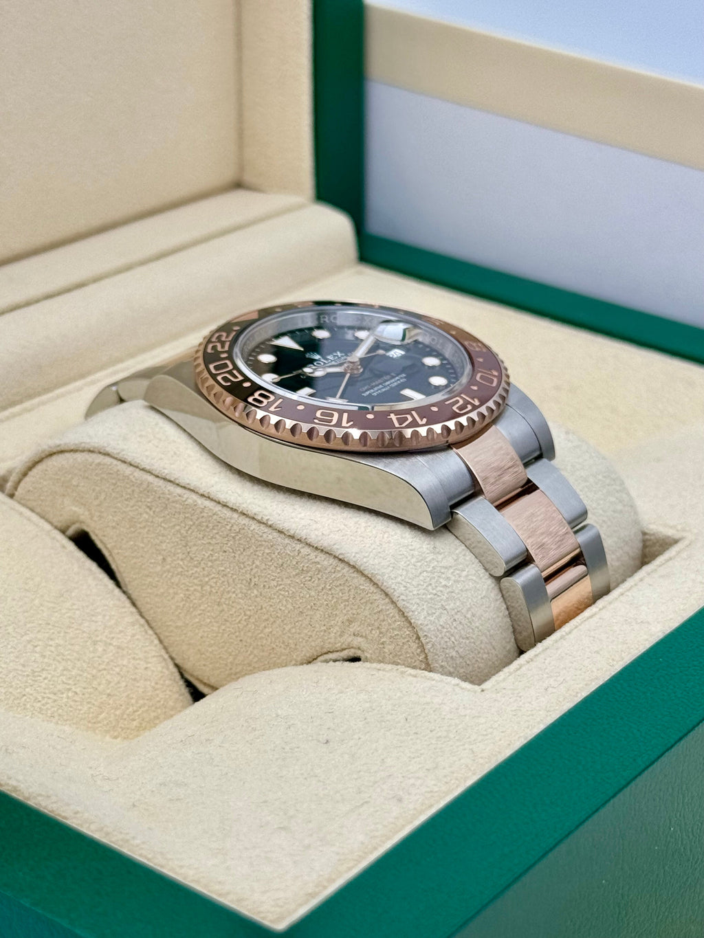 NEW 2022 Rolex GMT-Master II "Rootbeer" 40mm 126711CHNR Two-Tone